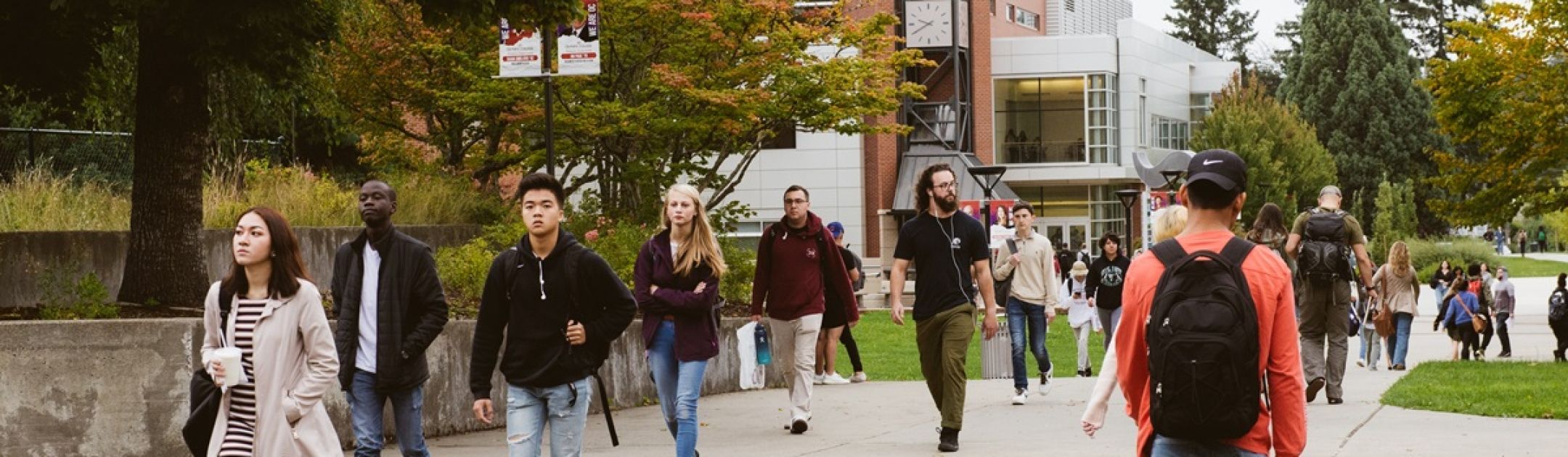 Students walking on the Bremerton Campus